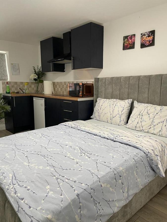 Brand New Studio Apartment With Beautiful Kitchen-Close To Liverpool City Centre Exterior foto