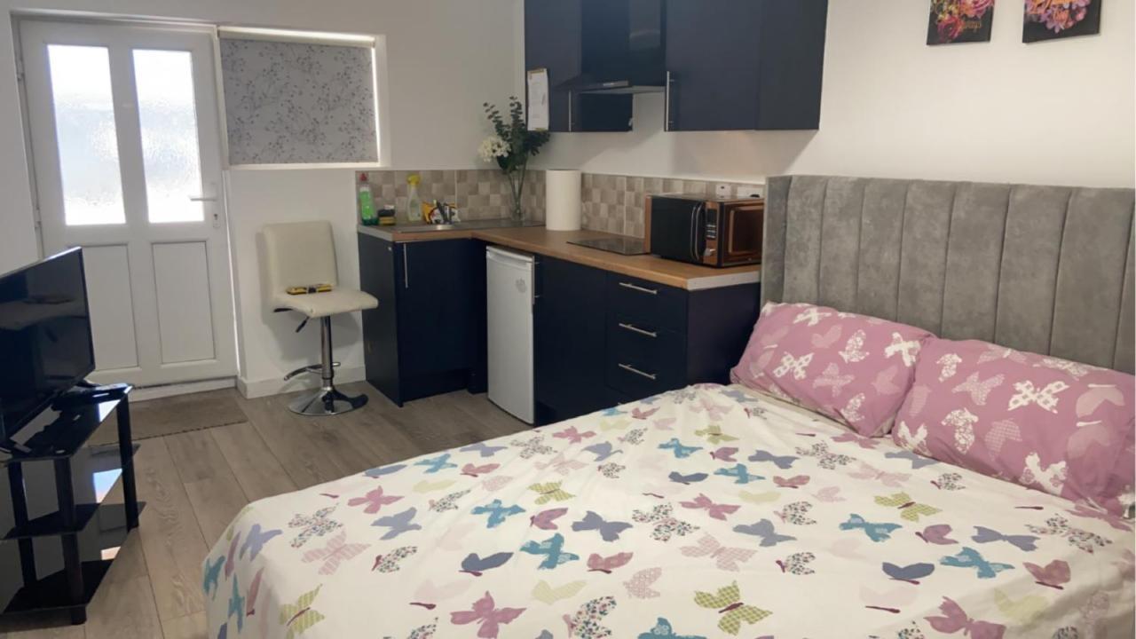 Brand New Studio Apartment With Beautiful Kitchen-Close To Liverpool City Centre Exterior foto